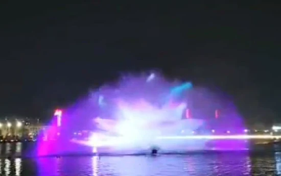 Customizable Outdoor Large Floating 3D Multicolored Water Screen Laser Movie Fountain